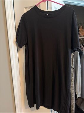 Old Navy Black Short Sleeve Crew Neck T-Shirt